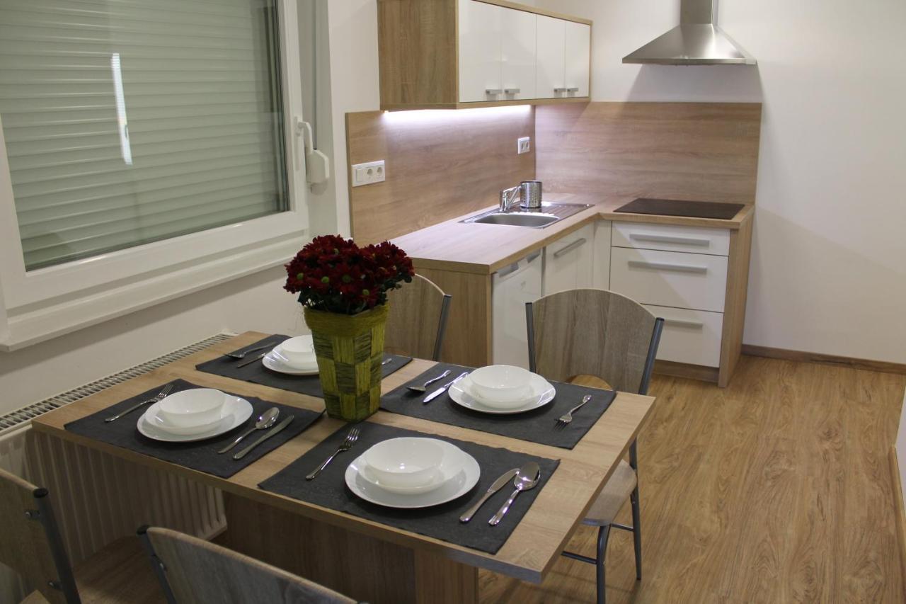 Petite Apartment Maribor Exteriör bild