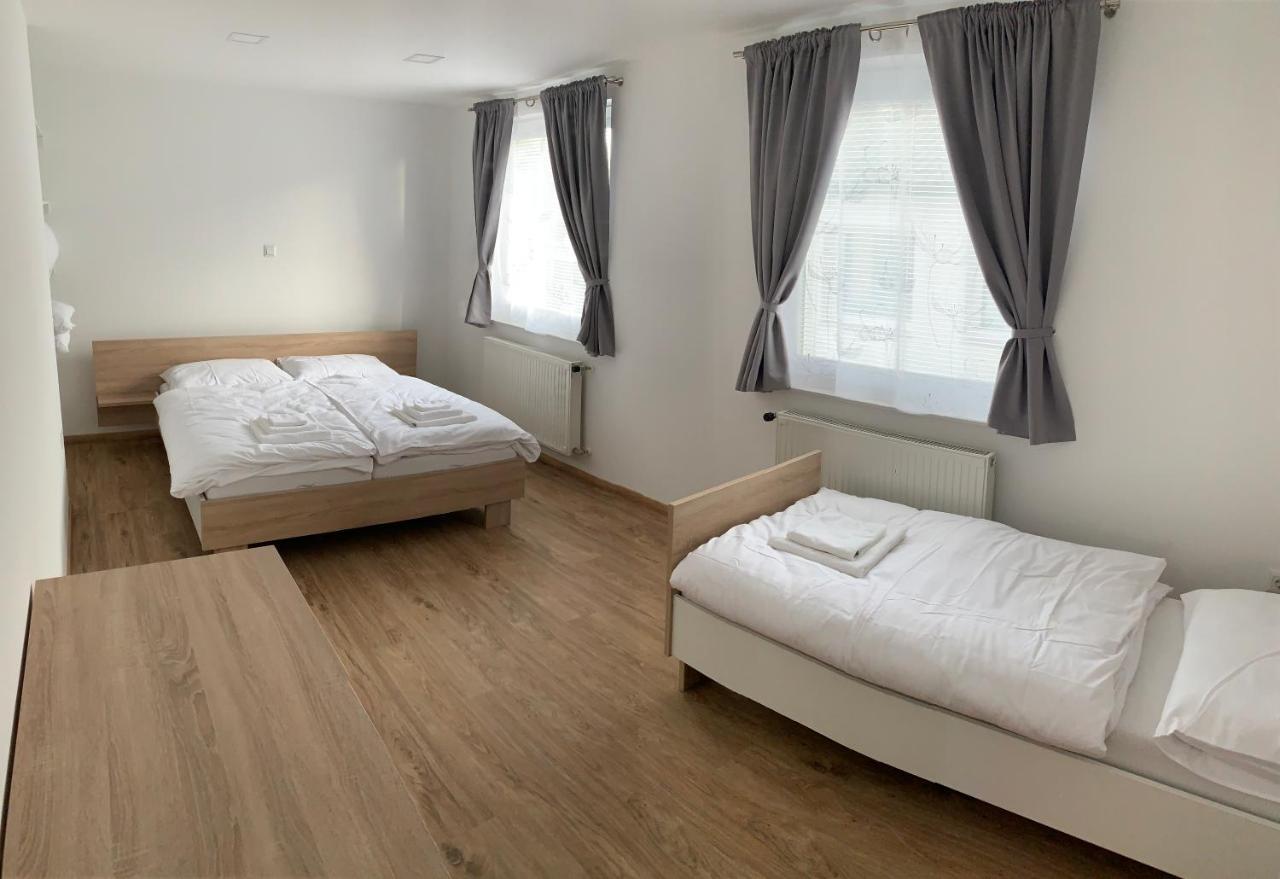 Petite Apartment Maribor Exteriör bild